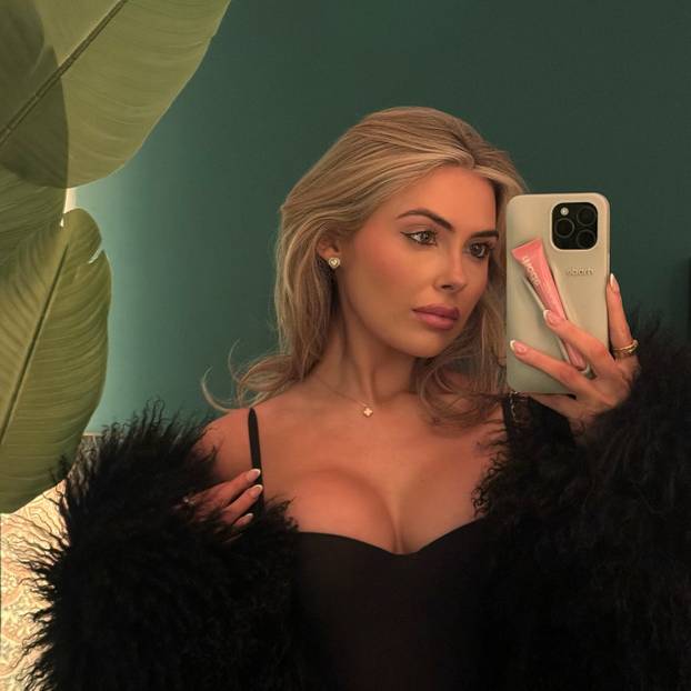 FOTO Zanosna pravnica ostavila novu 'devetku' Chelseaja zbog prevare? 'Ne može ostati odan'