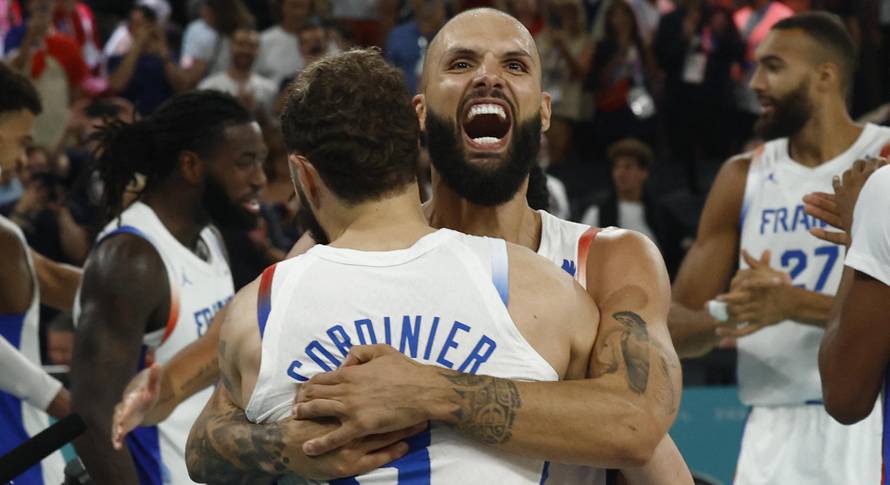 Basketball - Men's Semifinal - France vs Germany
