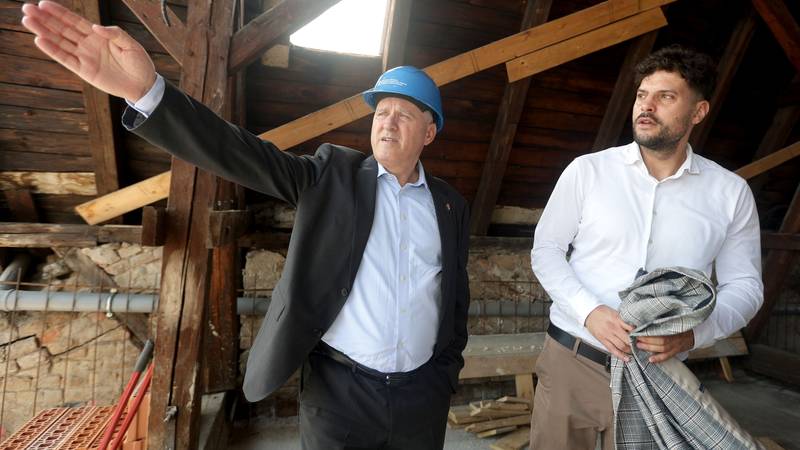 Bačić: Do kraja 2027. godine bit će završene sve zamjenske kuće