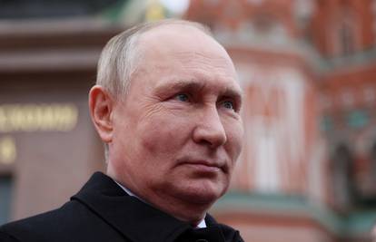Vladimir Putin na Dan narodnog jedinstva: Zapad želi slabljenje, podjele i uništenje Rusije