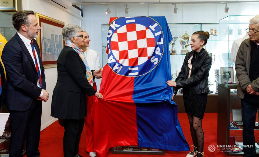 Čovjek koji je osvojio posljednje dvije titule Hajduka dobio svoju vitrinu: 'Sad nas gleda odozgo'