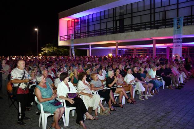 FOTO Mostar Sevdah Reunion zatvorili Brodsko glazbeno ljeto uz intimnu atmosferu