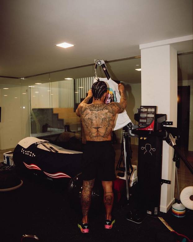 FOTO Tetovaže domaćih i stranih nogometnih zvijezda: Čavao, svoj lik, brat pa i bivša supruga