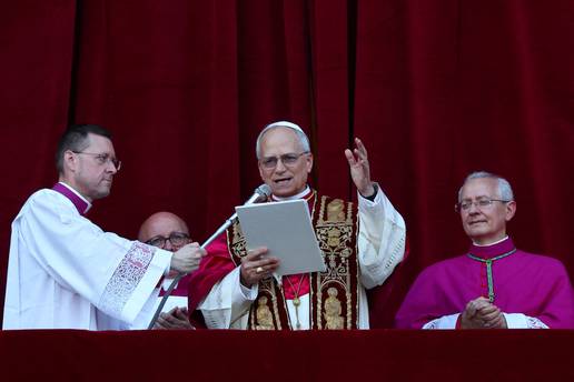 Lav XIV., prvi papa augustinac i prvi koji je pročitao svoj govor. Predstavlja novi put za Crkvu