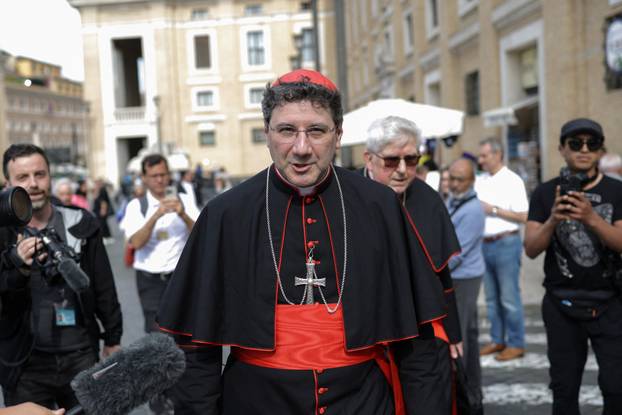 Vatican cardinals prepare to elect new pope