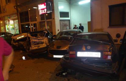 Pijani vozač u Osijeku uspio je slupati čak devet automobila