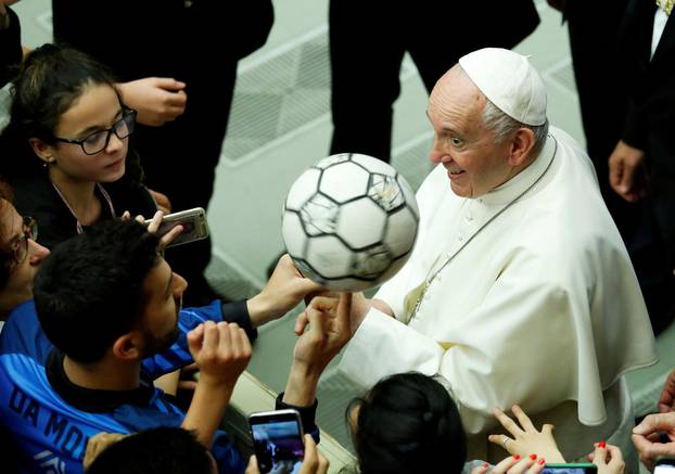 Thousands of soccer-mad kids meet Pope Francis in project to promote sport