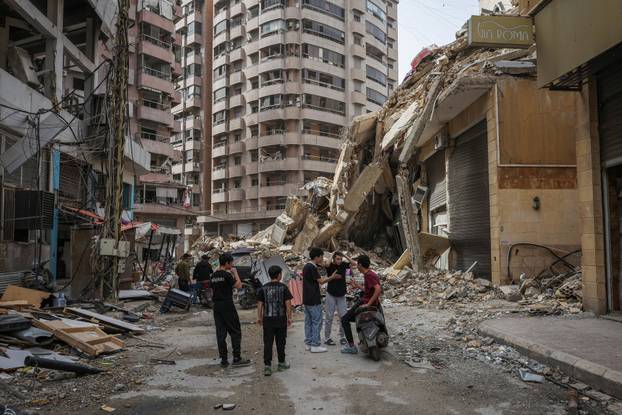 10-day ceasefire between Lebanon and Israel, in Beirut