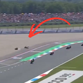 VIDEO Stravi&ccaron;an pad pri 200 km na sat u MotoGP-u! Japanac na vrhu postolja nakon 22 godine