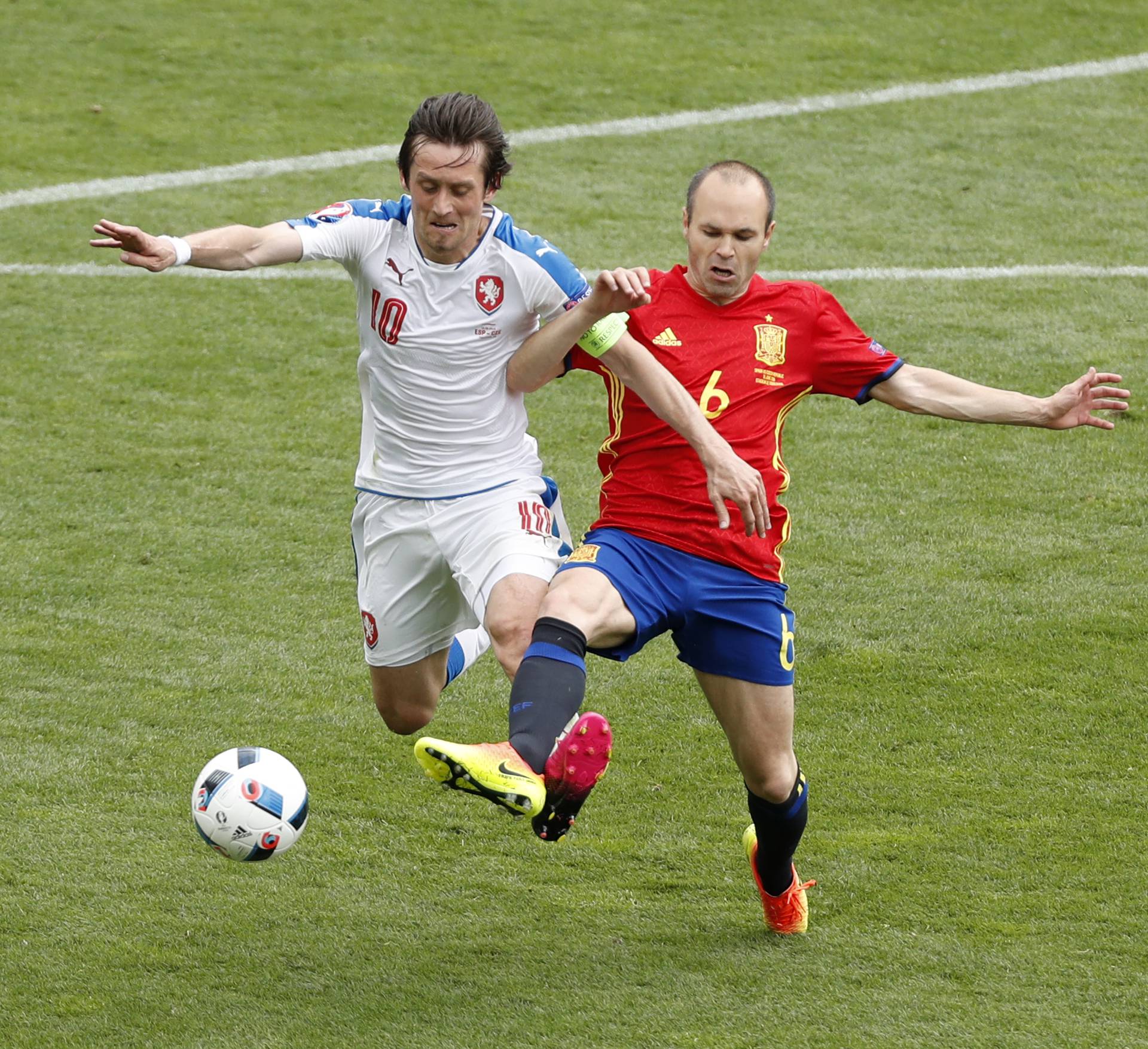 Spain v Czech Republic - EURO 2016 - Group D