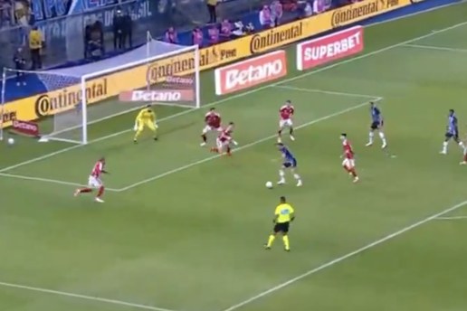 VIDEO Krovinovi&cacute; zabio prvijenac za Gremio u derbiju i odveo ga u polufinale Kupa