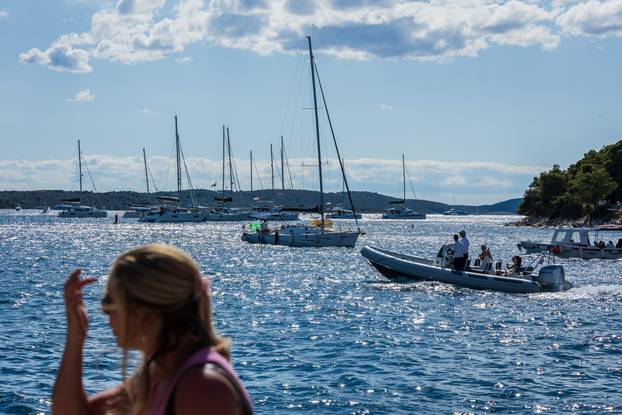 Ljetno poslijepodne u gradu Hvaru
