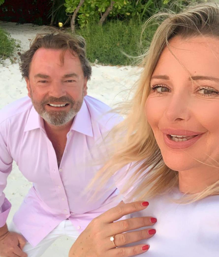 Snježana Mehun se zaručila na Maldivima, od sreće zaplakala: Prsten stigao na pladnju hrane