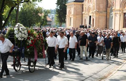 Bilo je to posljednje zbogom: Pokopan je Dragutin Šurbek...