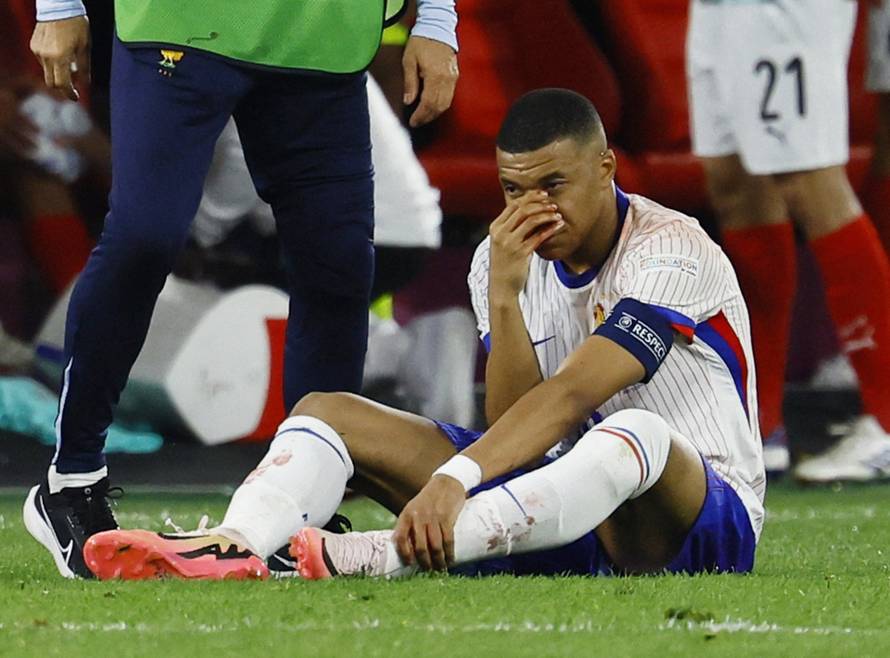 Euro 2024 - Austria v France