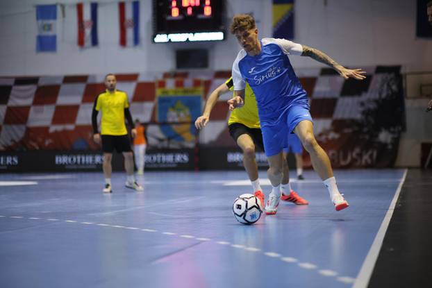 Ljubuški: Zoran Mamić zaigrao na humanitarnom malonogometnom turniru 4 kafića