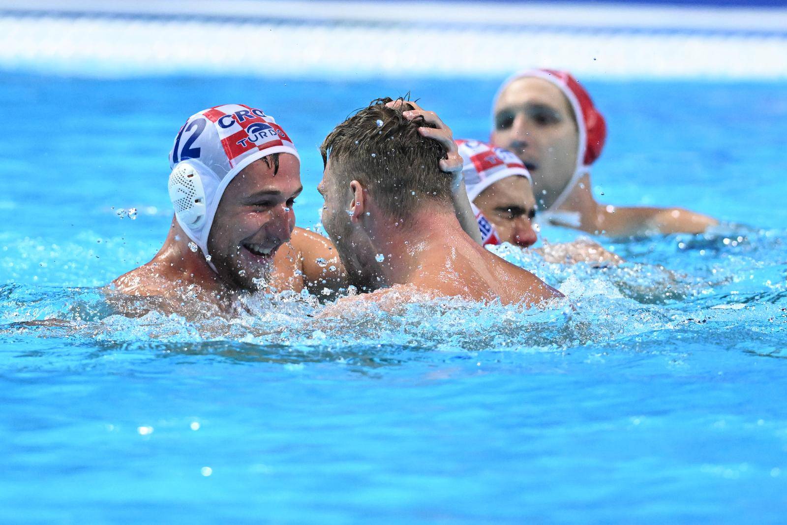 Hrvatska vaterpolska reprezentacija izborila je finale Europskog prvenstva u Splitu