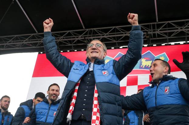 Do&ccaron;ek srebrnih reprezentativaca na Trgu bana Josipa Jela&ccaron;i&cacute;a