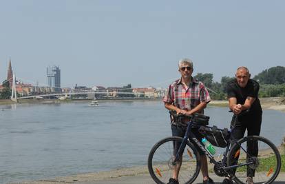 Idu na put od 600 km: 'Od Osijeka do Ukrajine bicikliramo da bismo pomogli djeci u ratu'