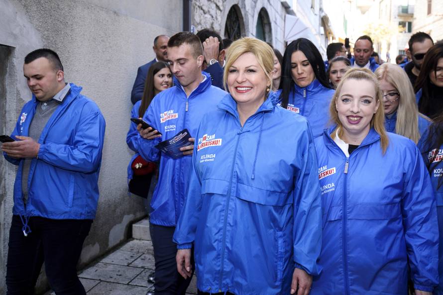 Predsjednica Kolinda Grabar Kitarović  u Imotskom se družila s građanima