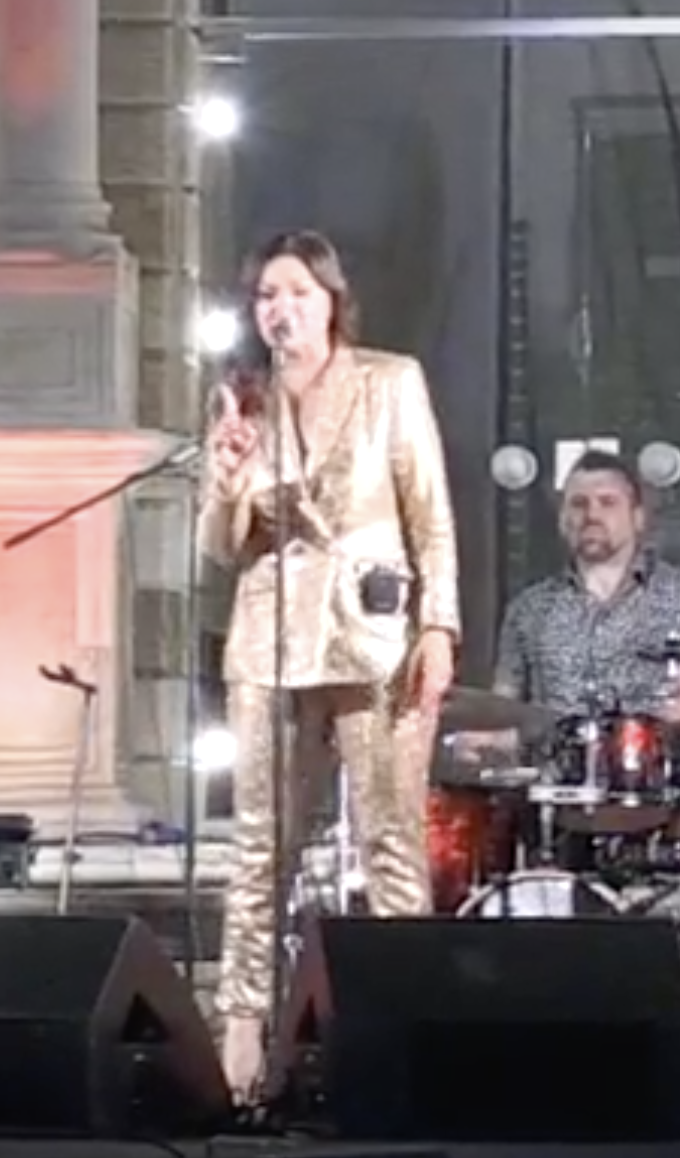 Nina ne voli srebro: 'Isfurala' je zlatno odijelo u Trogiru i Hvaru