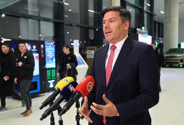 Zagreb: Dolazak hrvatskih građana s Bliskog istoka letom iz Rijada