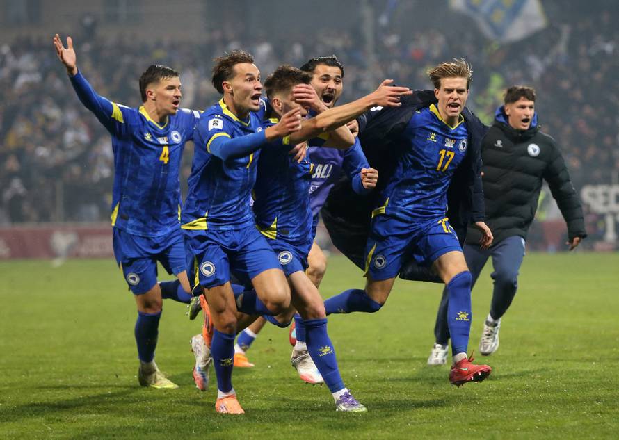 FIFA World Cup - UEFA Qualifiers - Group H - Bosnia and Herzegovina v Romania