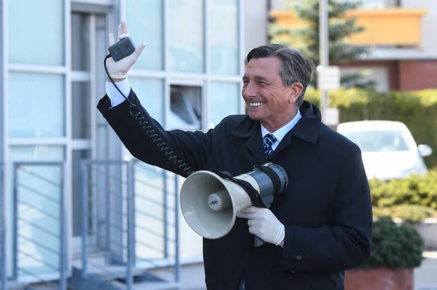 Pahor obisk Dom starejših občanov Tezno