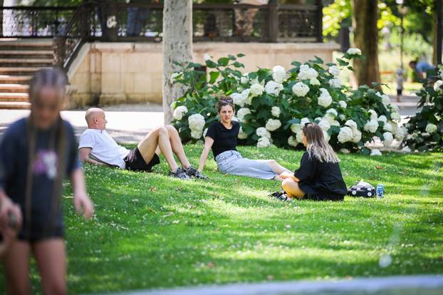 Prvi dan ljeta u Zagrebu obilježile visoke temperature