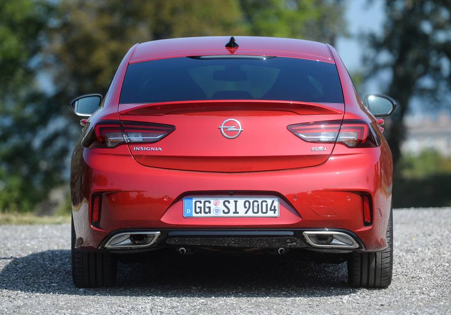 Redizajnirana Opel Insignia: Mnogo novosti ispod karoserije