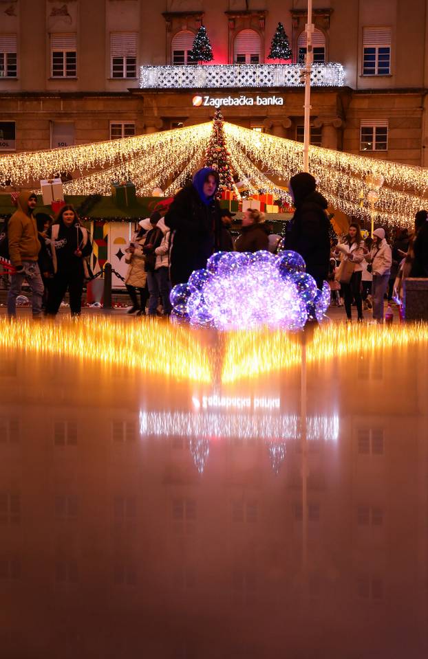Zagreb: Zagrebački Advent na Trgu bana Jelačića