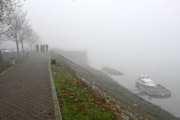 MJESTO UŽASA Ovdje se čamac prevrnuo u Slavonskom Brodu. Najmanje dva migranta mrtva