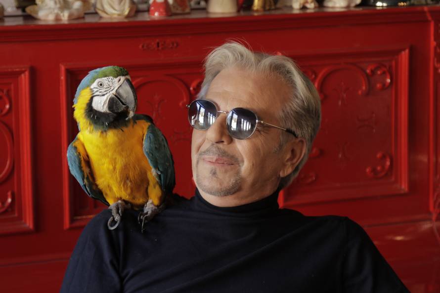 Spoj glazbe i osjećaja: Davor Radolfi predstavio novu pjesmu 'Živote moj… dao sam ti sve'