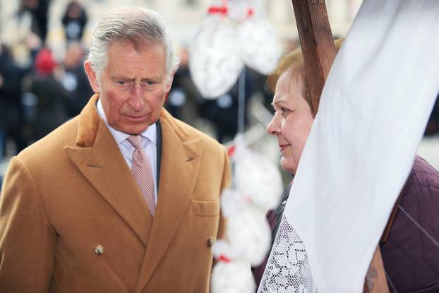 Osijek: Princ Charles i Camilla prošetali centrom grada i Tvr?om