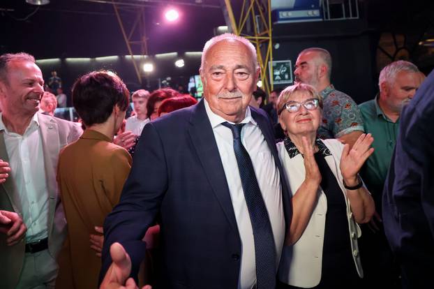 Zagreb: Roditelji Tomislava Tomaševića u Tvornici prate rezultate