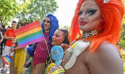 Mađarski parlament izglasao ustavnu zabranu Pridea. Kazne za prekršitelje i do 500 eura