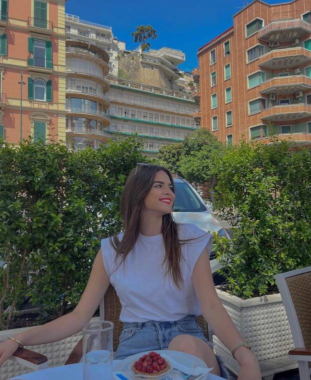 FOTO Bivša supruga Igora Kojića podsjeća na Severinu? Zavirite u galeriju i procijenite sami...