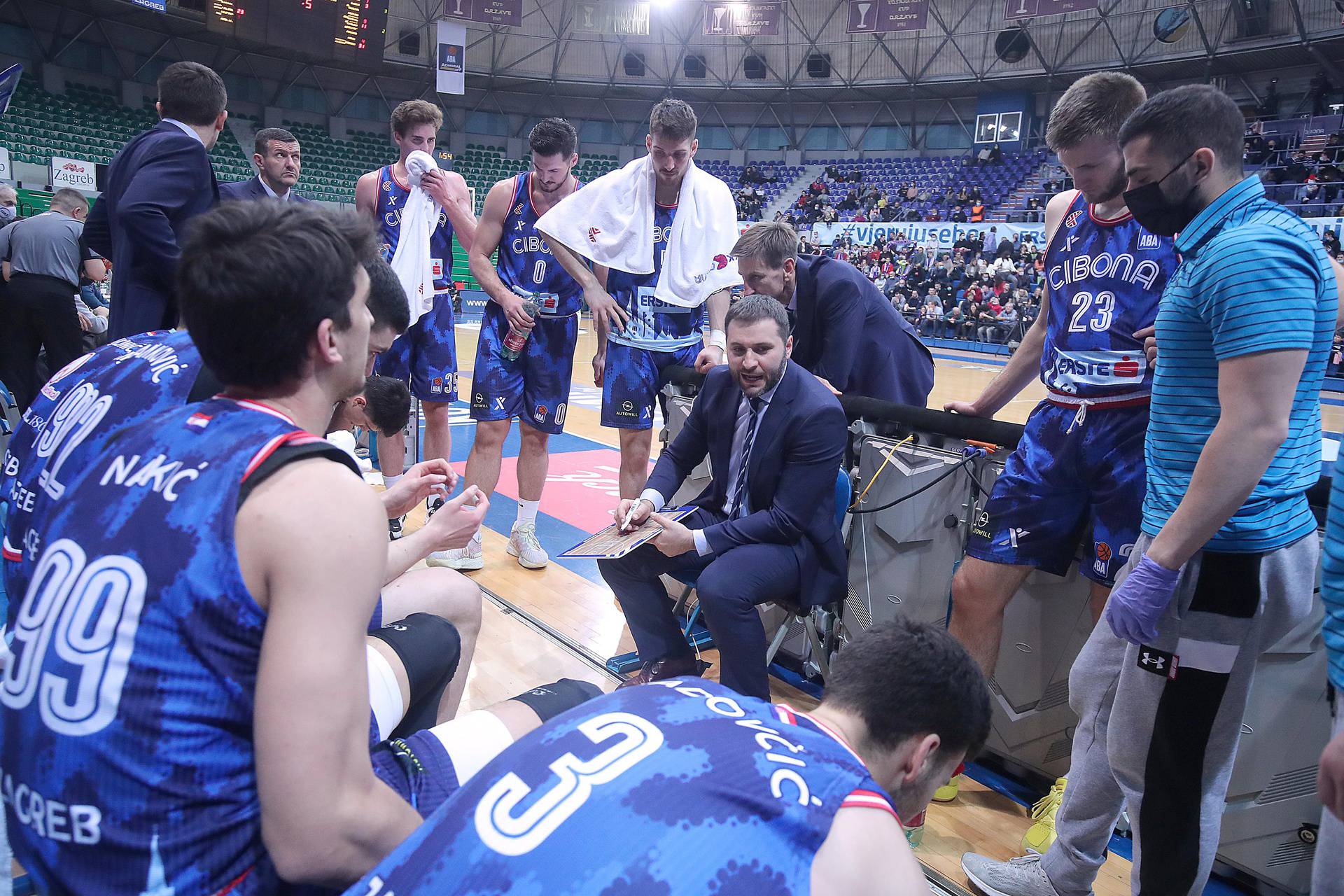 Cibona i Cedevita Olimpija susrele se u 13. kolu ABA lige