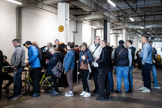 Zagrebačka policija organizirala je  javnu prodaju pronađenih predmeta kojima je istekao rok čuvanja