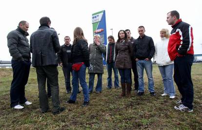 Radnicima na crpki OMV preko noći podijelili otkaze