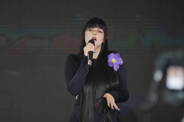 Beograd: U zgradi RTS-a organiziran ispraćaj Teya Dore, predstavnice Srbije na ovogodišnjem natjecanju za pjesmu Eurovizije