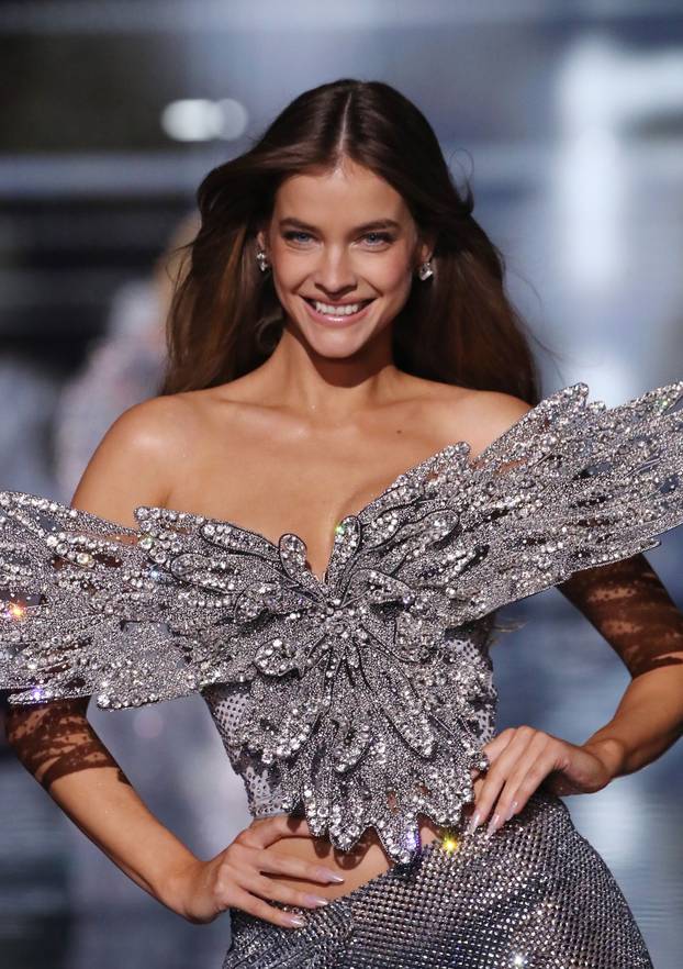 2025 Victoria's Secret Fashion Show - Runway Show, New York, USA - 15 Oct 2025