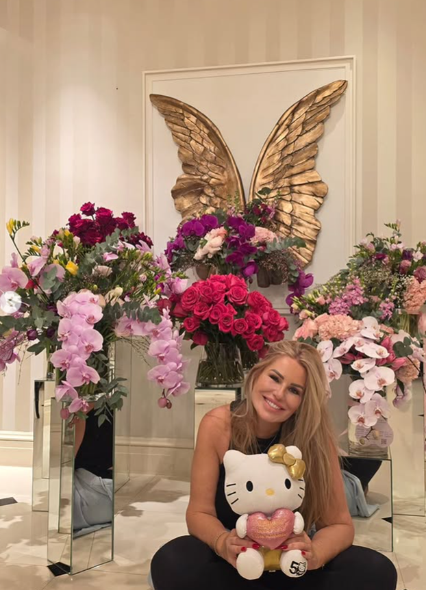 FOTO Mala fešta, raskošne torte i gripa: Evo kako je Gazdina kći proslavila svoj 50. rođendan