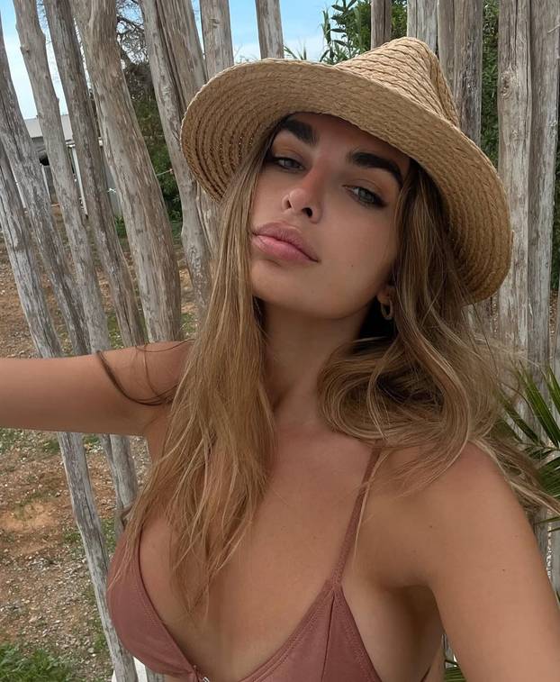 FOTO Atraktivna Argentinka ili brazilska bomba? Bernal i Karol zaludjele su društvene mreže...