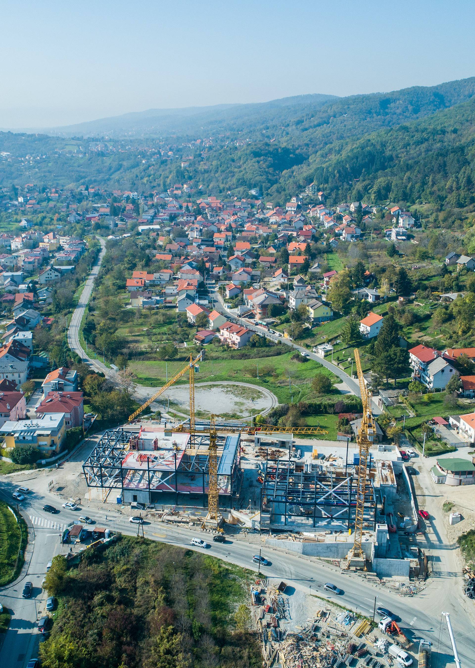 Ovo je donja stanica žičare u Zagrebu, gotova je do svibnja