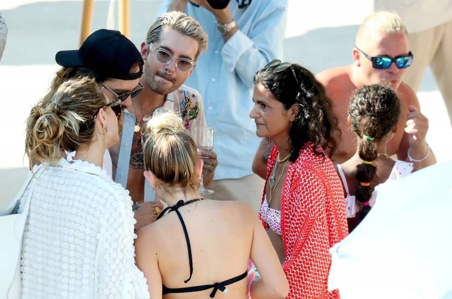 Capri: Heidi Klum i Tom Kaulitz organizirali zabavu za prijatelje u Fontaneli