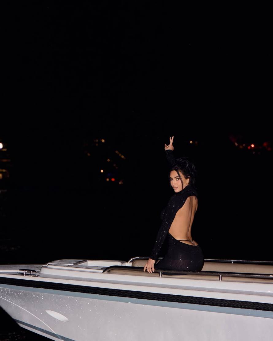 Ivana Knoll na nastupu u New Yorku pokazala tange, ugledala se na Severinu i Kim Kardashian