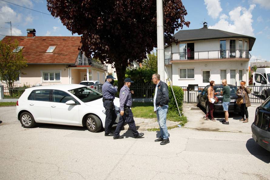 Deložirali obitelj iz kuće, žena živi u njoj okružena zaštitarima: 'Uzeli su nam dom na prevaru'