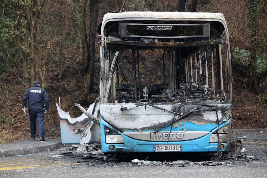 Zagreb: Na Å estinama izgorio autobus ZET-a
