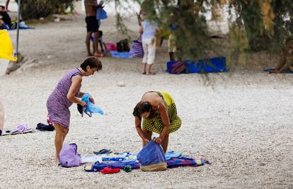 Stiže promjena vremena, upalio se meteoalarm: Temperature do 37°C, a onda olujni vjetar i kiše